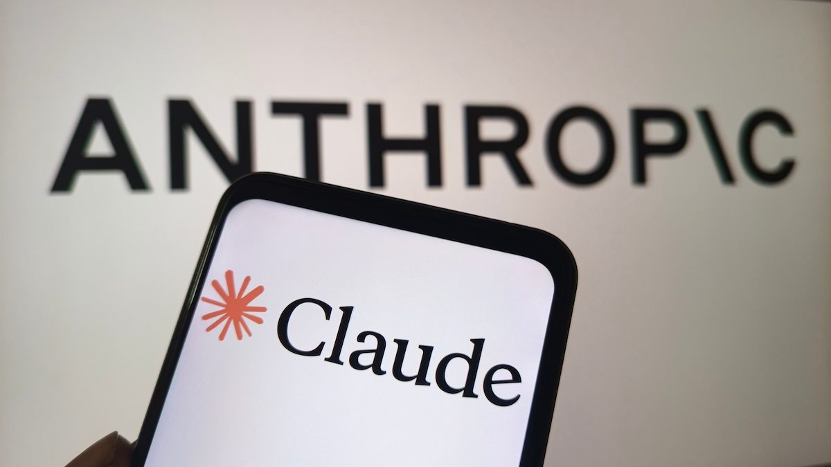 Risks Spelled Out for Anthropic Investors Include Possible Harms From Runaway AI